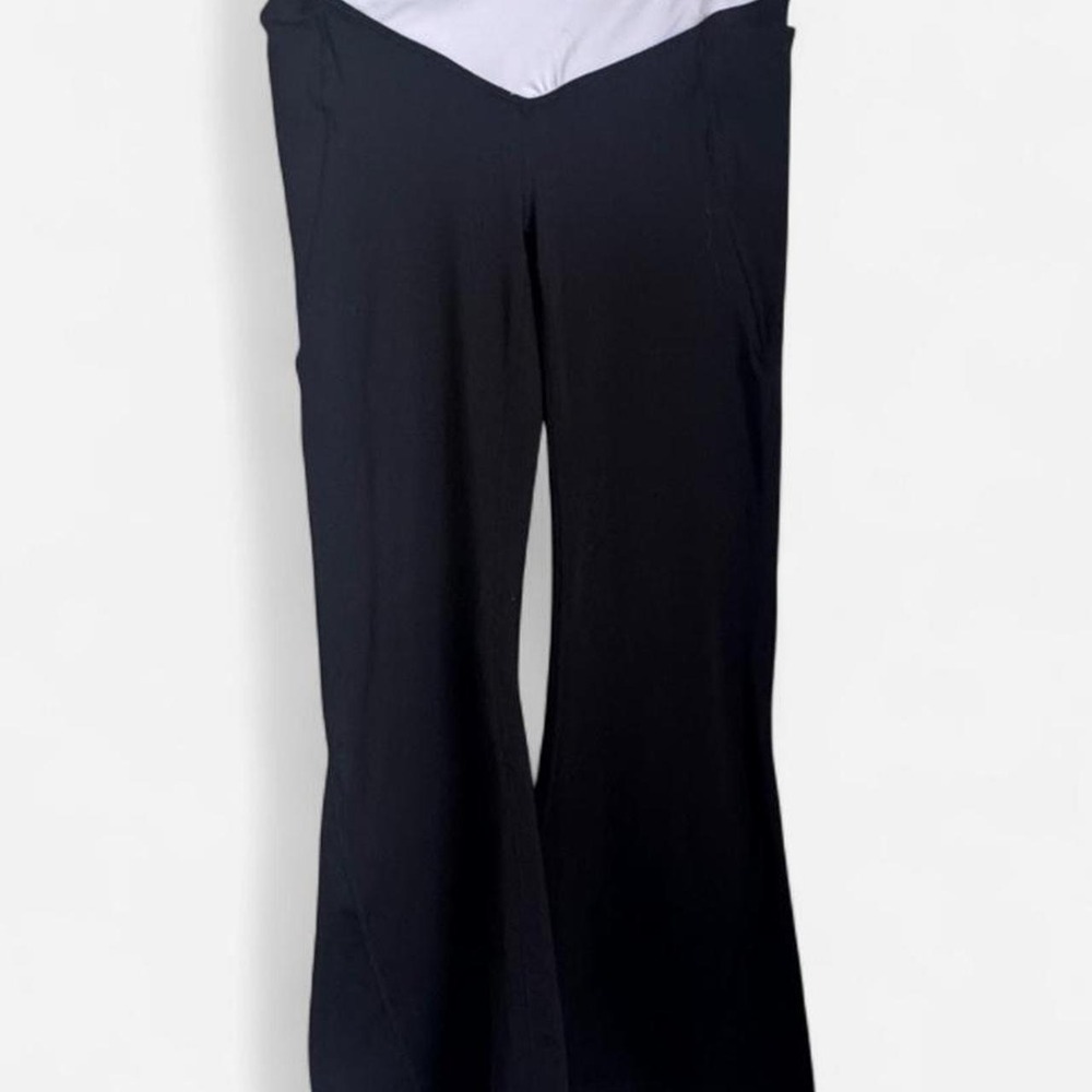 Fabletics Pure Luxe High Waisted Flare Leggings Black Small